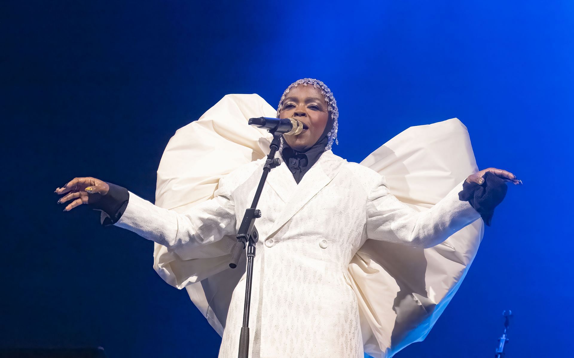 Lauryn Hill (Image via Getty Images/Astrida Valigorsky)