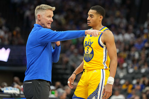 Golden State Warriors coach Steve Kerr talking with former Warriors guard Jordan Poole - Source: Imagn