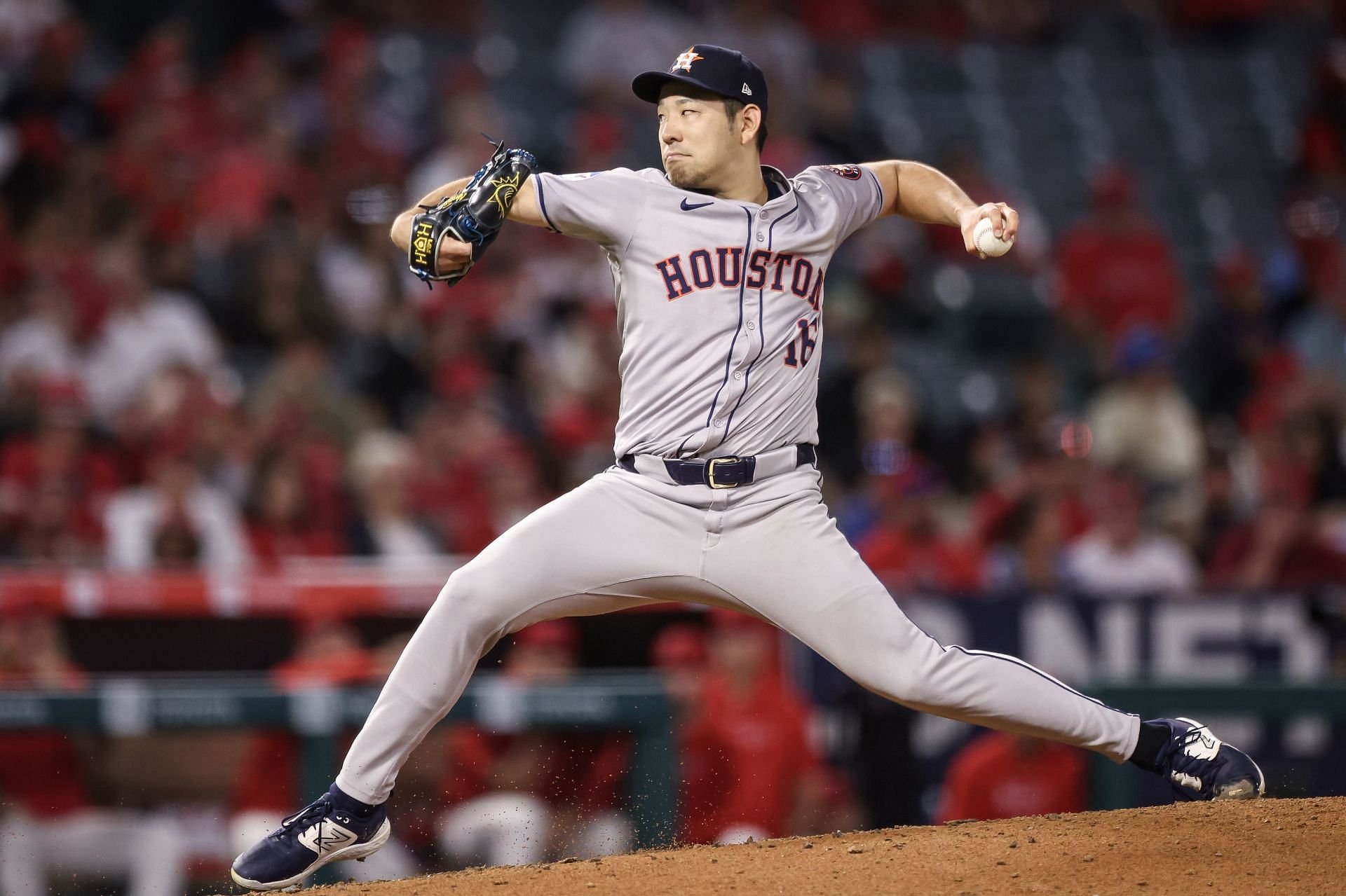 Yusei Kikuchi in action against the Los Angeles Angels - Source: Getty