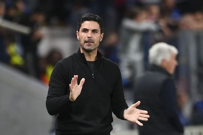 “That is the only way” - Ex-Premier League star outlines what Arsenal boss Mikel Arteta must do to join ranks of world-class managers