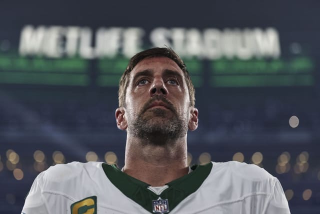 Is Aaron Rodgers playing tonight? Latest on Jets QB for MNF clash vs 49ers