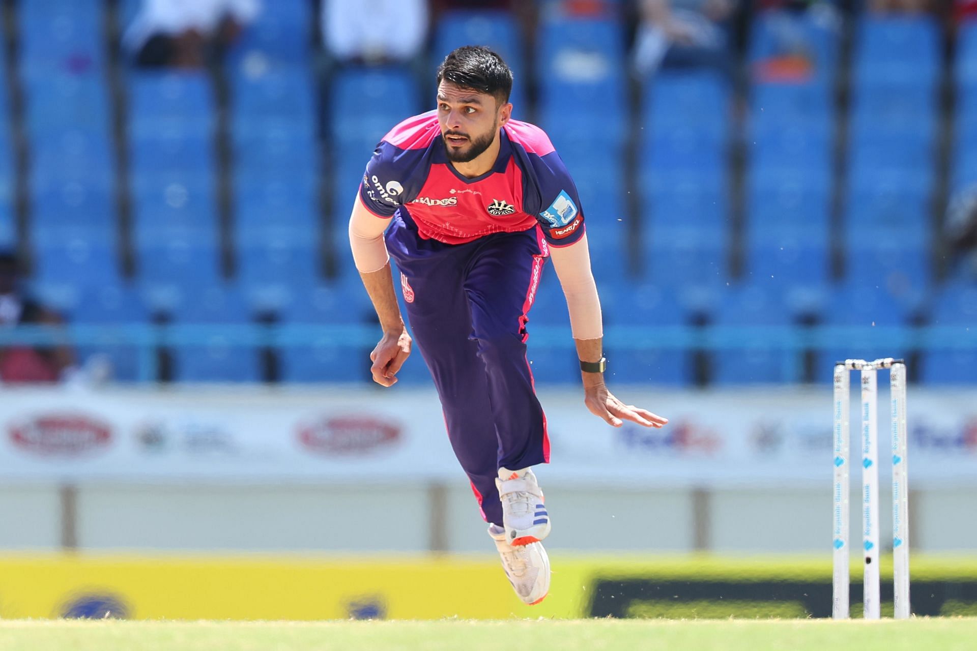 Naveen-ul-Haq bagged two wickets against the Falcons. Source: Getty