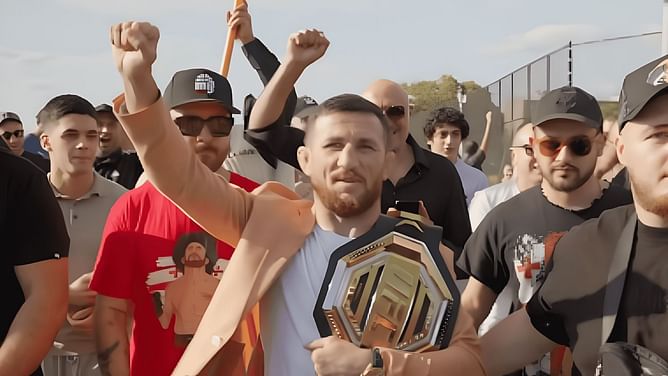 Merab Dvalishvili gets hero's welcome back in Georgia with UFC belt in hand