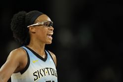 "Did eye injuries not matter then?" - Brianna Turner subtly jabs reporter's question to DiJonai Carrington about Caitlin Clark