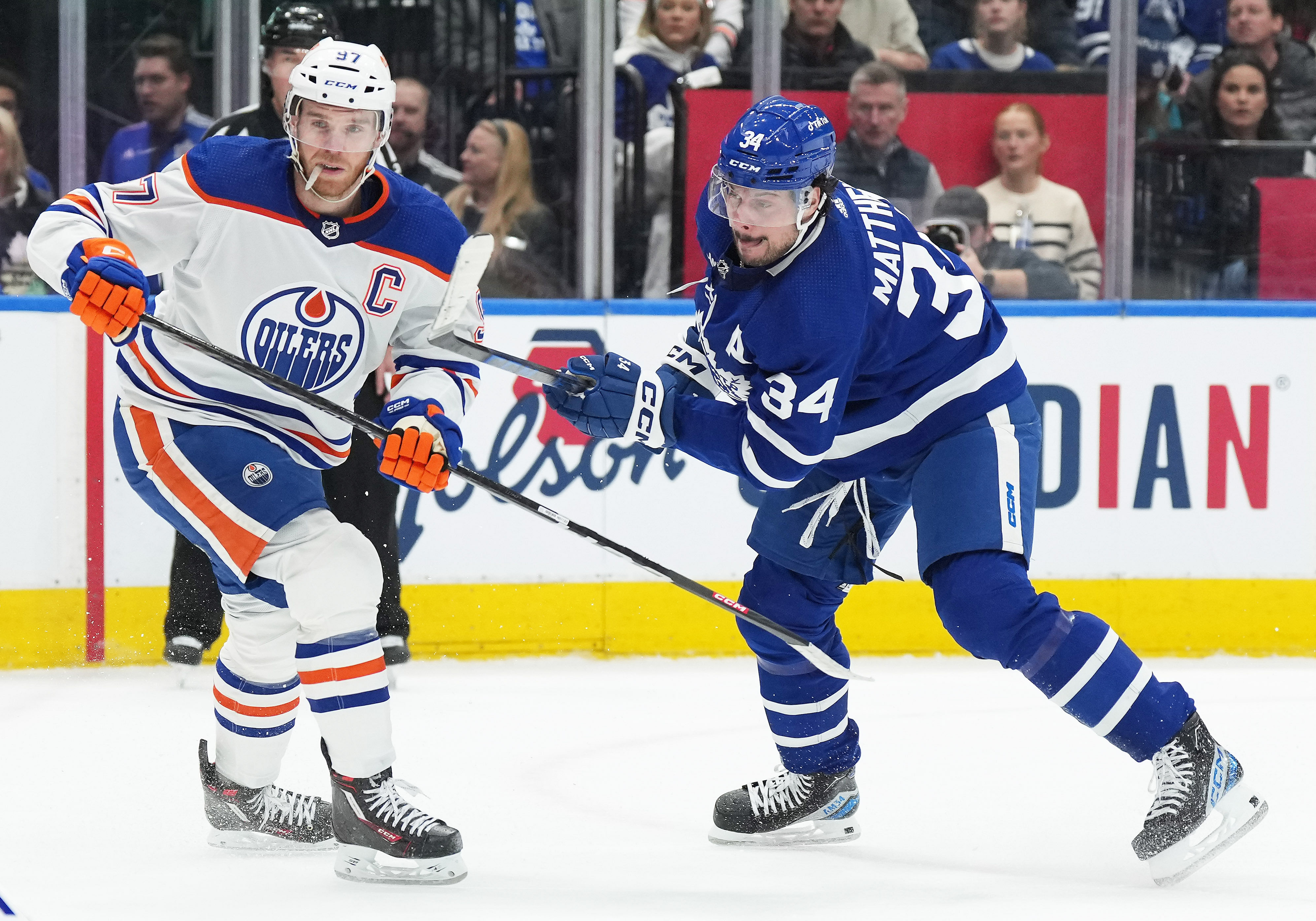 NHL: Edmonton Oilers at Toronto Maple Leafs - Source: Imagn