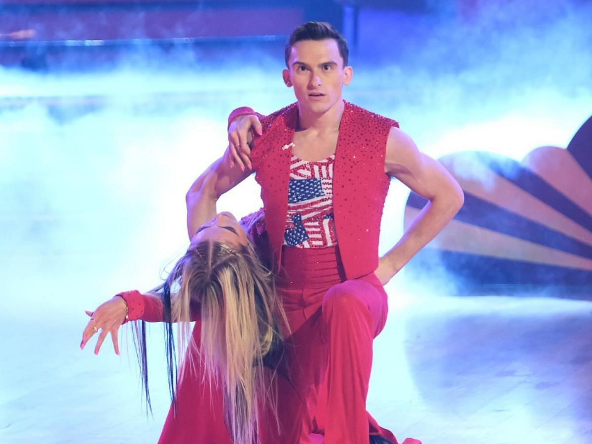 Stephen Nedoroscik and Rylee Arnold of Dancing With the Stars season 33 (Image via Instagram/@dancingwiththestars)