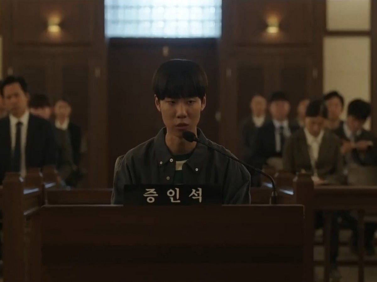 Cheong Gang gives his testimony (Image via ENA)