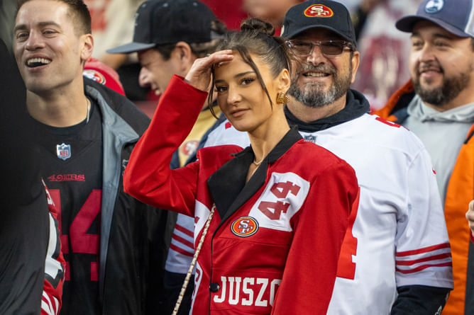 WATCH: Kyle Juszczyk's wife Kristin glams up jersey for 49ers-Rams game-day fit