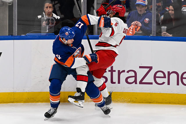 NHL: Stanley Cup Playoffs-Carolina Hurricanes at New York Islanders - Source: Imagn