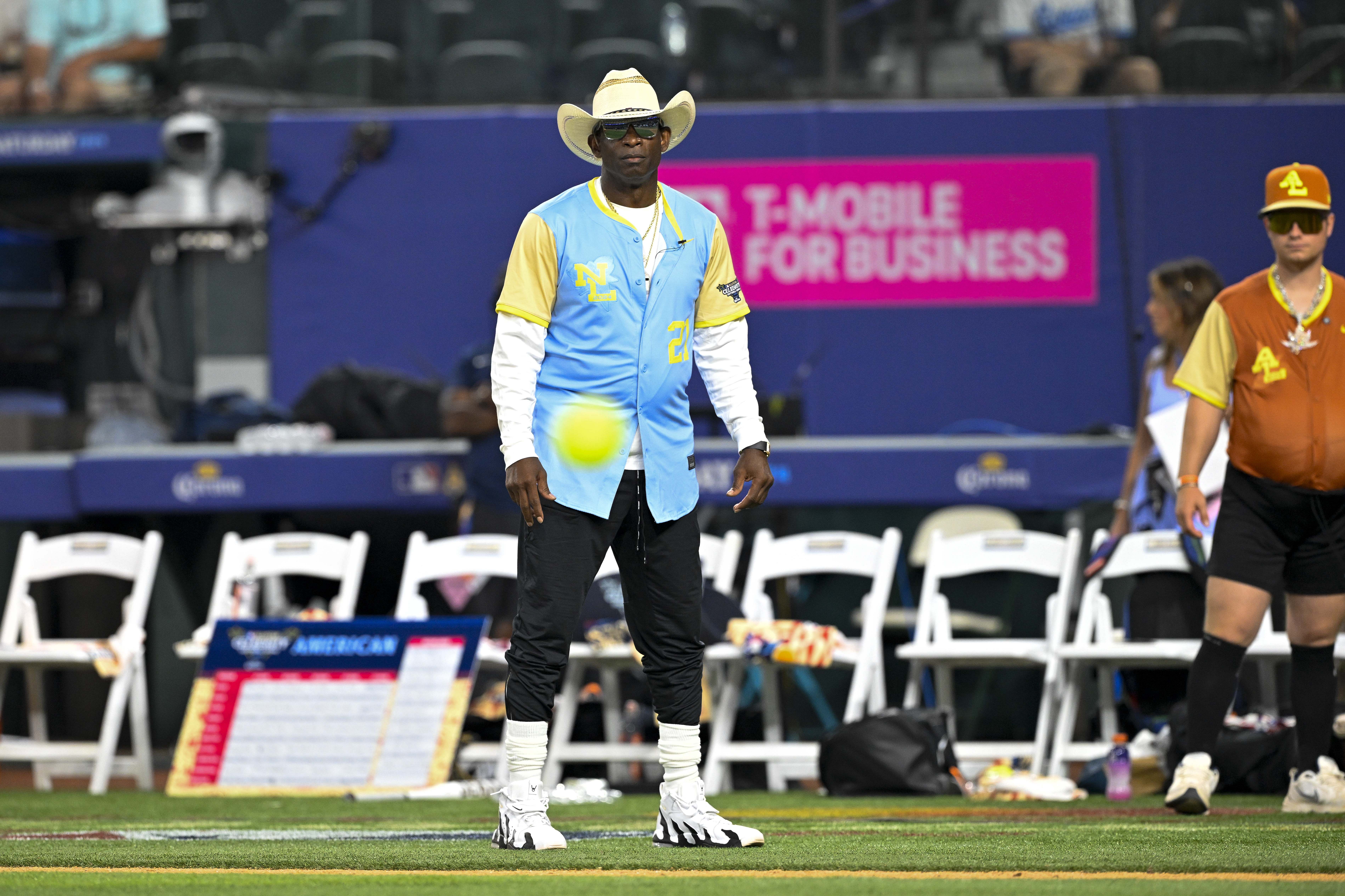 Colorado Buffalos head coach and former MLB and NFL player Deion Sanders (Source: Imagn)