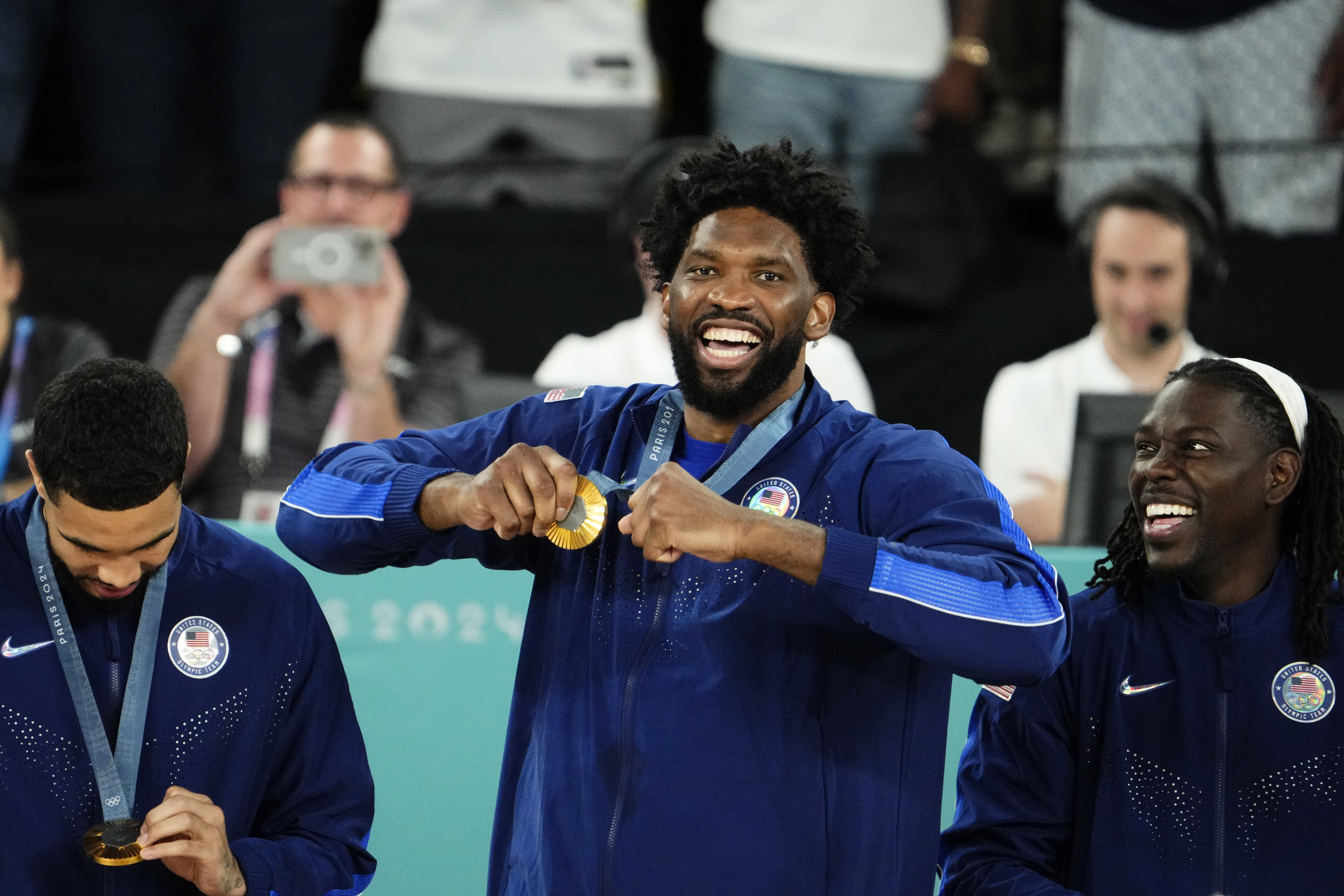 Philadelphia 76ers&#039; Joel Embiid celebrating gold medal win in the Paris 2024 Olympics - Source: Imagn