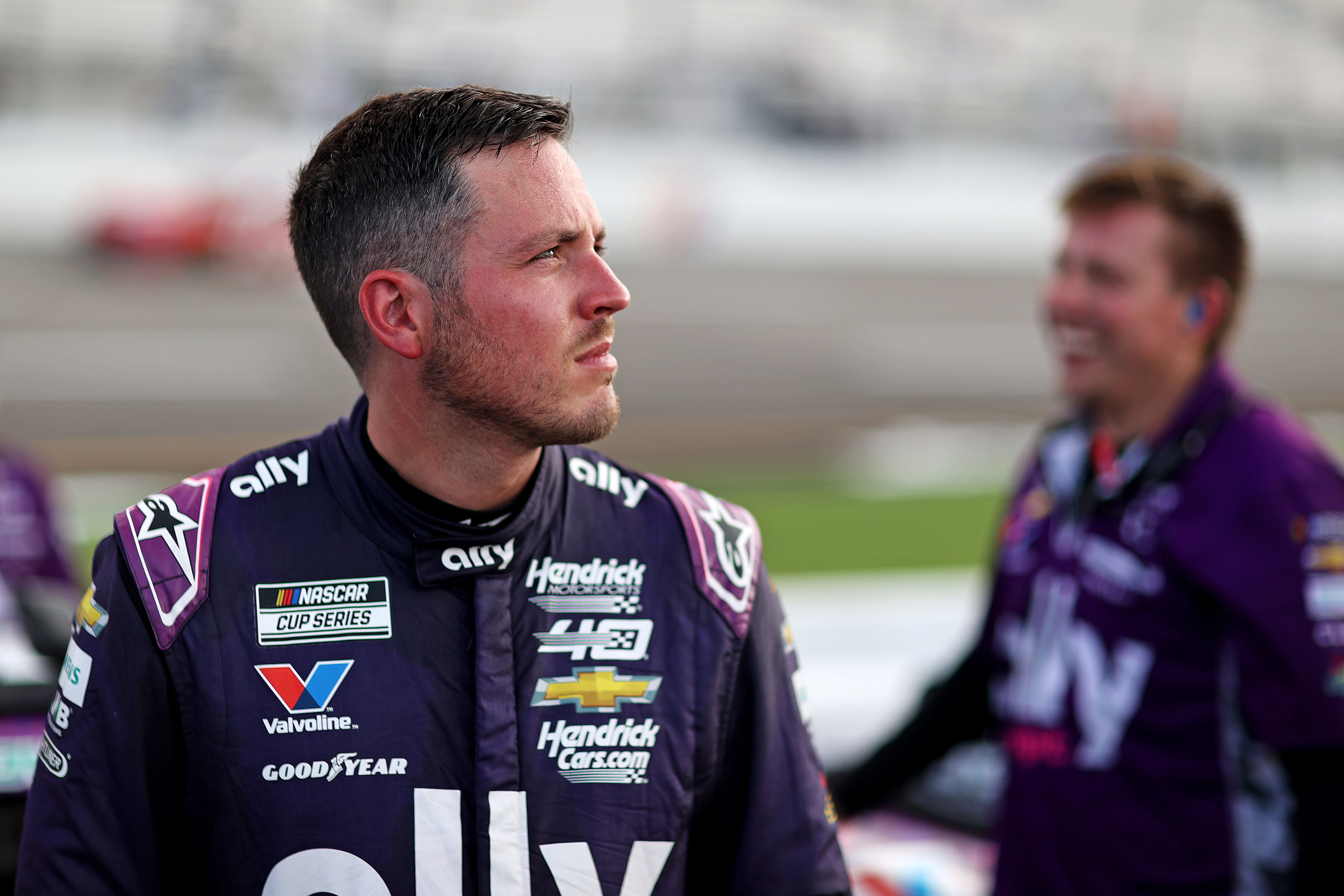 Alex Bowman at Richmond Raceway (Image via Imagn)