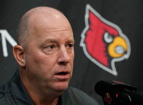 Louisville coach Jeff Brohm, whose Cardinals broke into the Top 25 and earned a spot in our AP poll Top 25 Week 2 winners and losers. (Photo Credit: IMAGN)