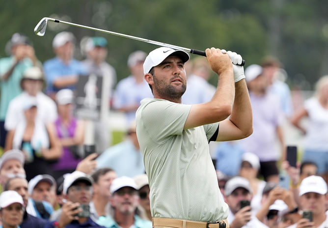 WATCH: Scottie Scheffler's $25,000,000 Tour Championship winning putt and celebration