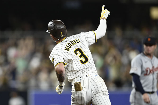 "Nothing’s broken, nothing’s messed up" - Padres' Jackson Merrill confident of battling through pain despite knee cap injury