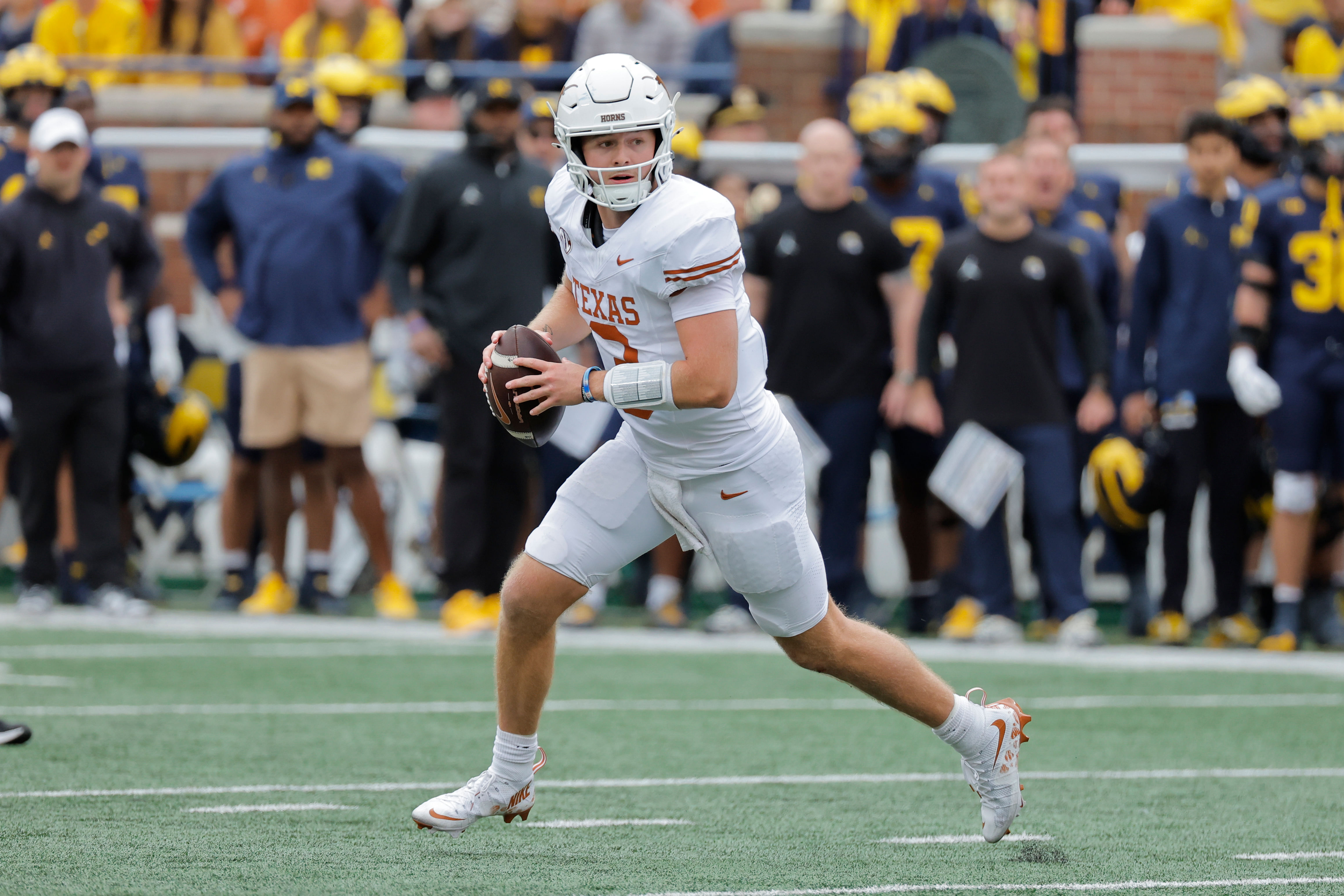 AP Poll Top 25 rankings (Week 3) Michigan slides; Quinn Ewers' Texas