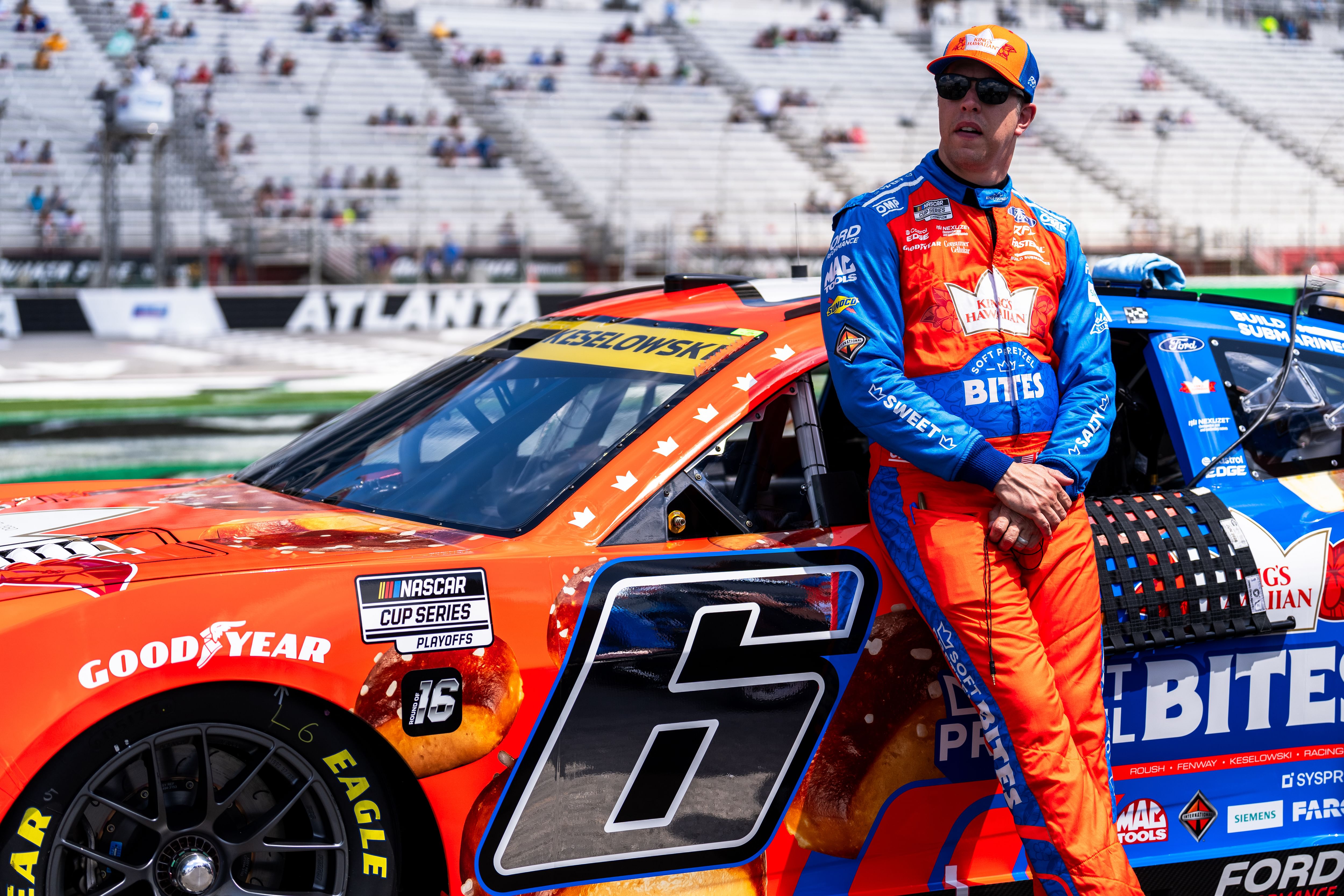 Brad Keselowski (6) awaits his turn during qualifying at Atlanta Motor Speedway. Source: Imagn