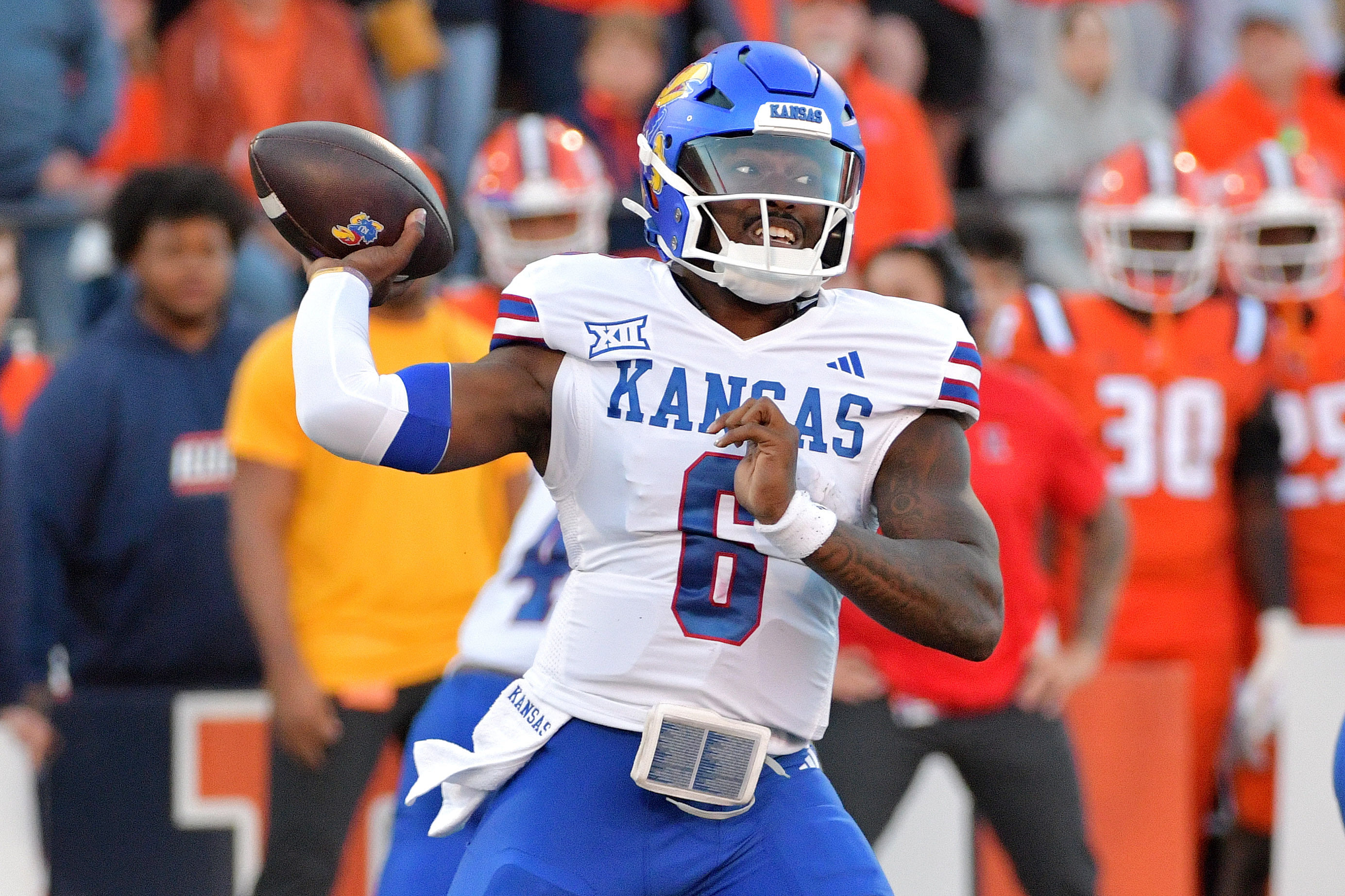 NCAA Football: Kansas at Illinois - Source: Imagn