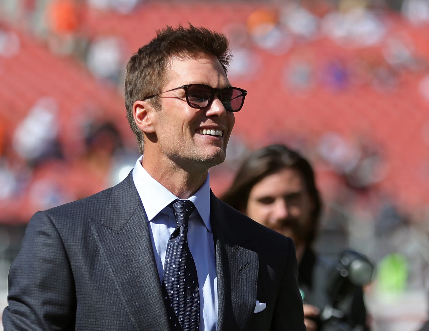 What game is Tom Brady calling today? FOX broadcaster's duties for Week
