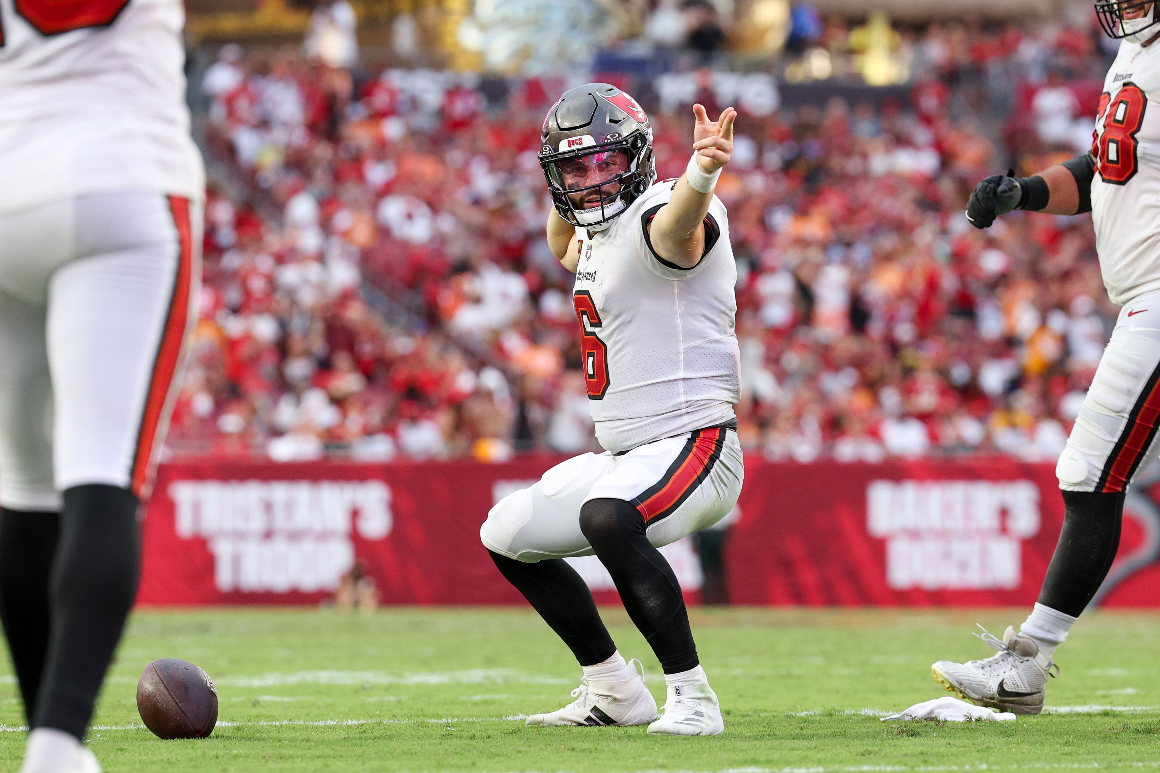 Tampa Bay QB Baker Mayfield would benefit from Sanders in his backfield. (Photo Credit: IMAGN)