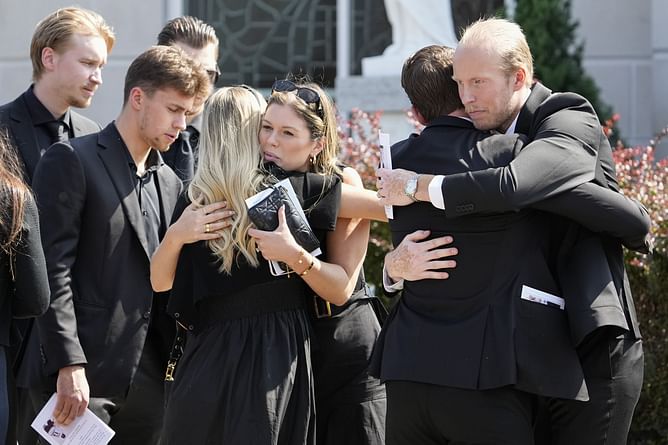 Johnny Gaudreau's wife Meredith reveals she's pregnant with couple's third child at memorial service