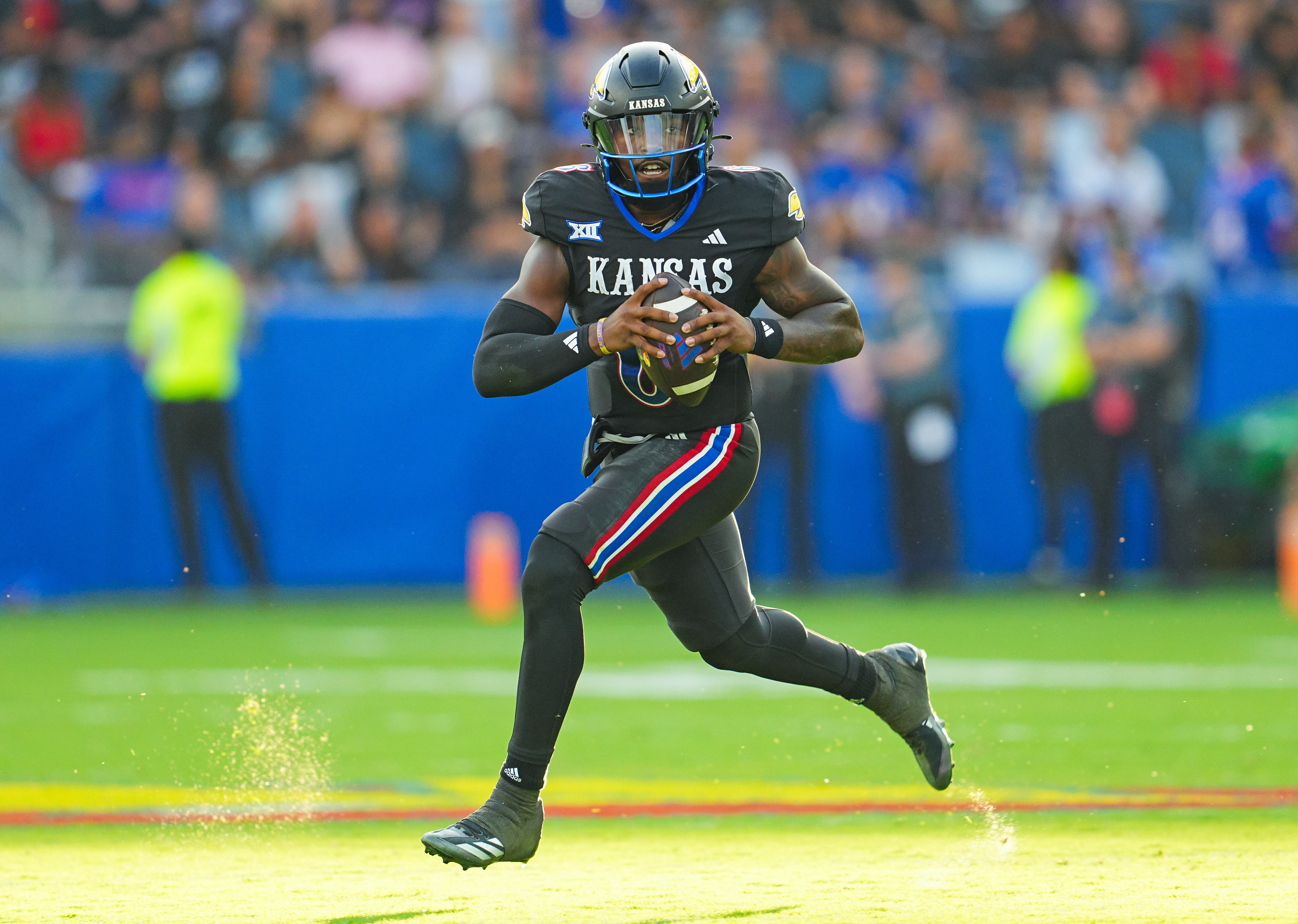 NCAA Football: UNLV at Kansas - Source: Imagn