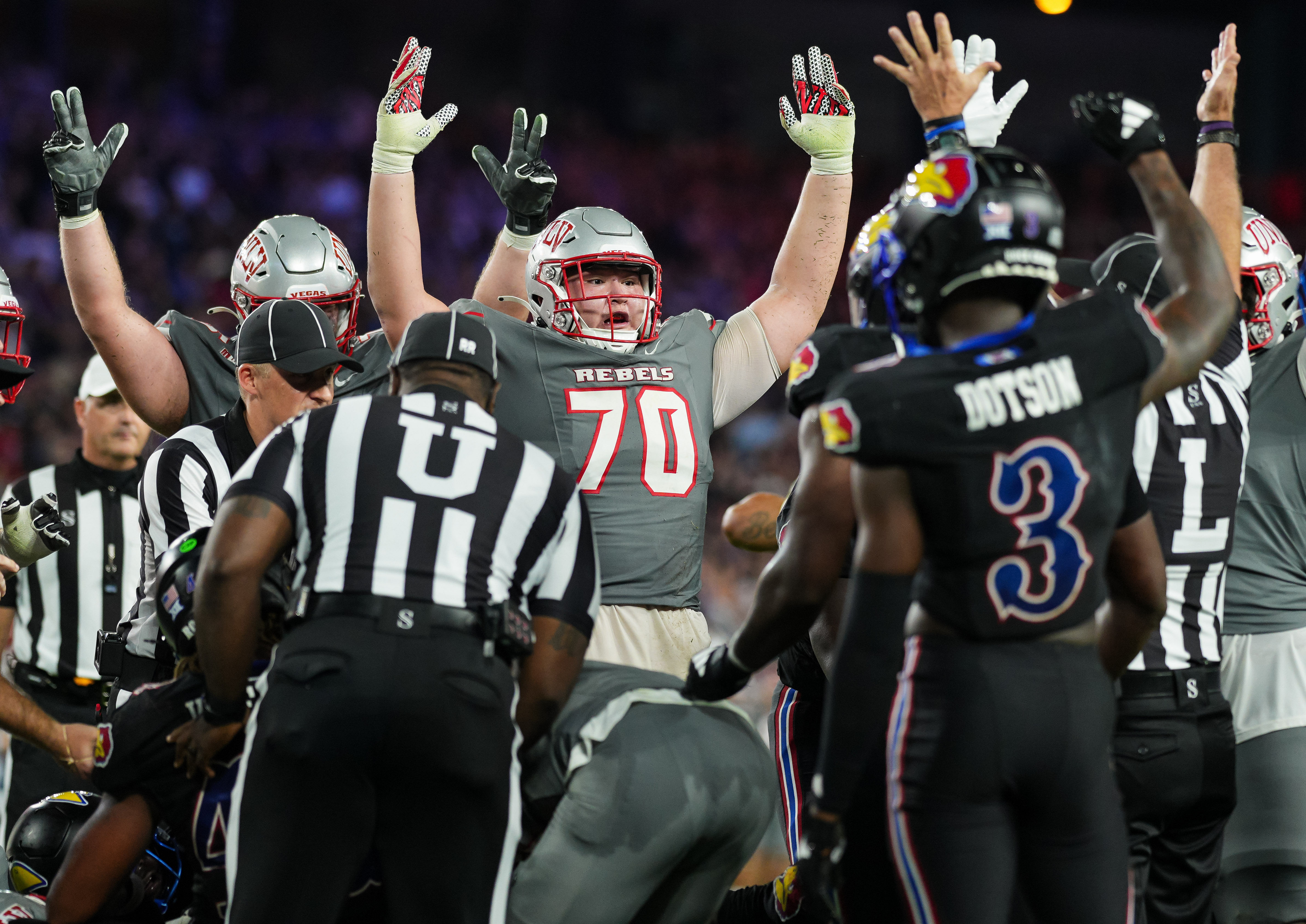 NCAA Football: UNLV at Kansas - Source: Imagn