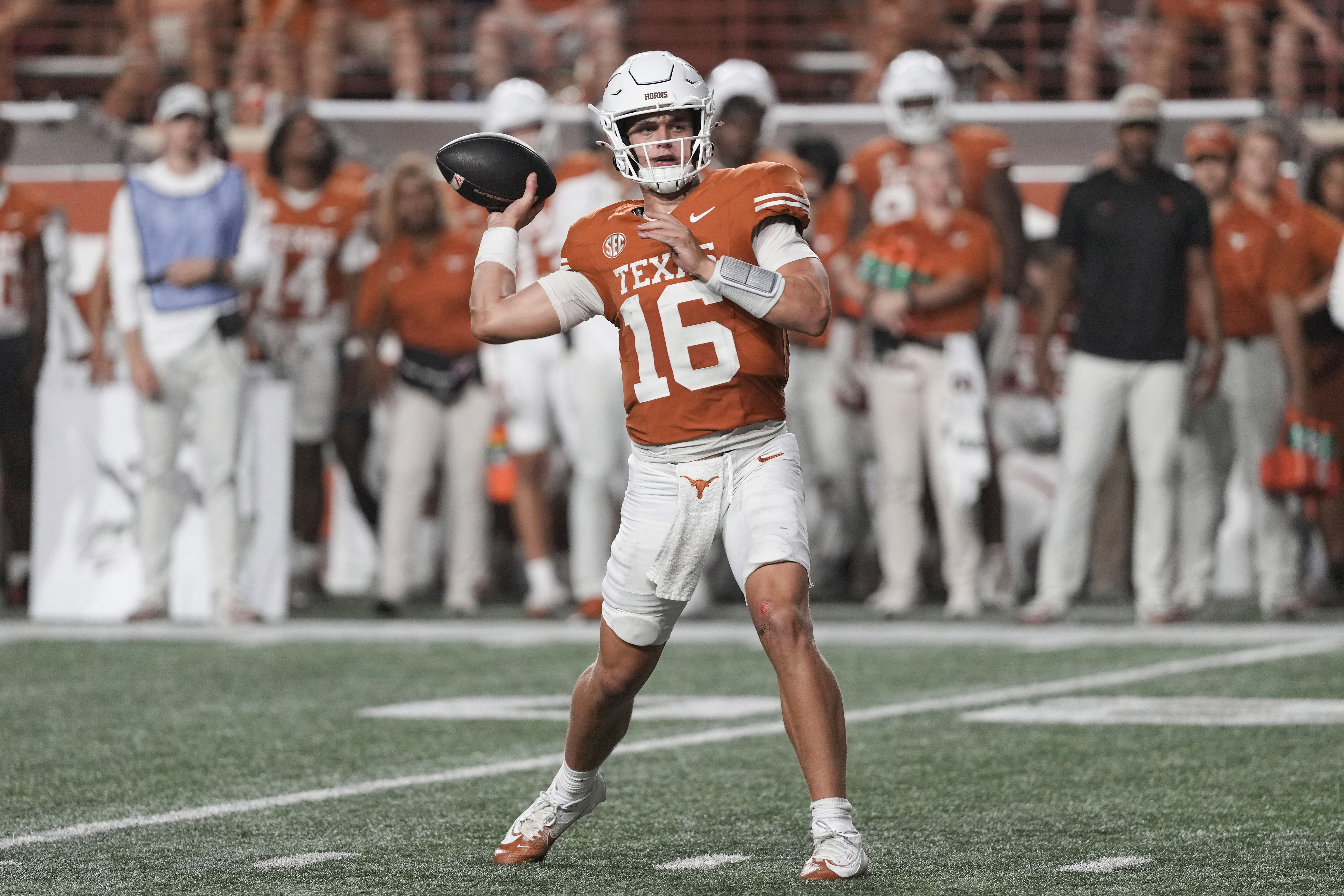 NCAA Football: Texas-San Antonio at Texas - Source: Imagn