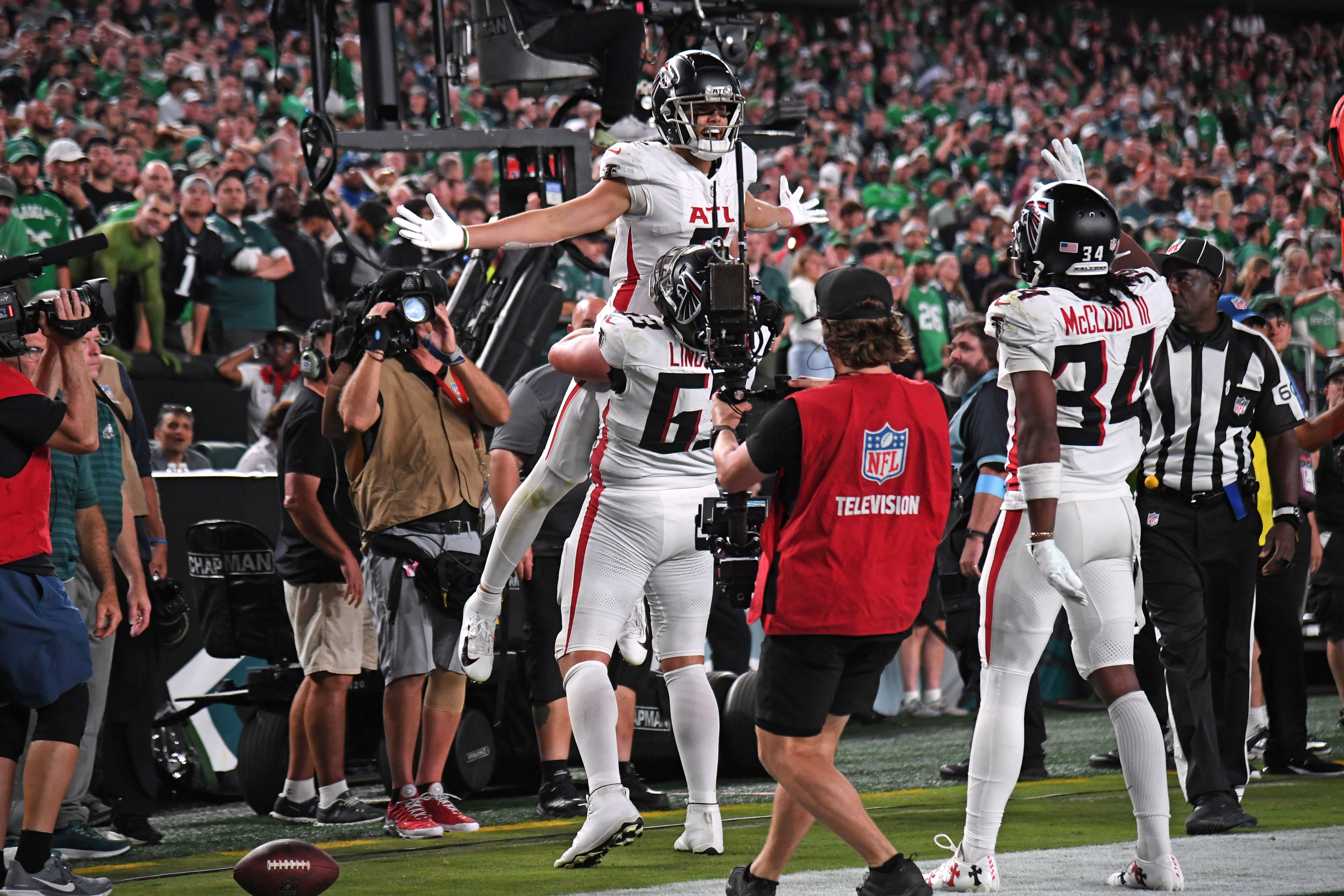 NFL: Atlanta Falcons at Philadelphia Eagles - Source: Imagn