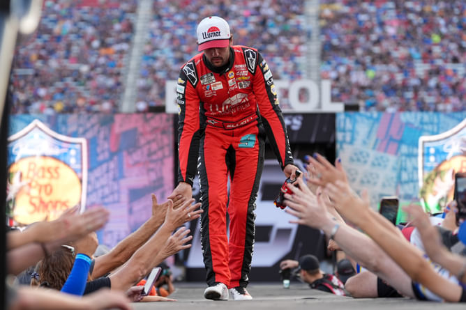 Does Chase Elliott's consistency give him the edge in the 2024 NASCAR Playoffs Round of 12?