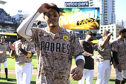 WATCH: Manny Machado yells 'I love you' in Korean to Ha-Seong Kim on FaceTime during Padres' post-season clinching celebration