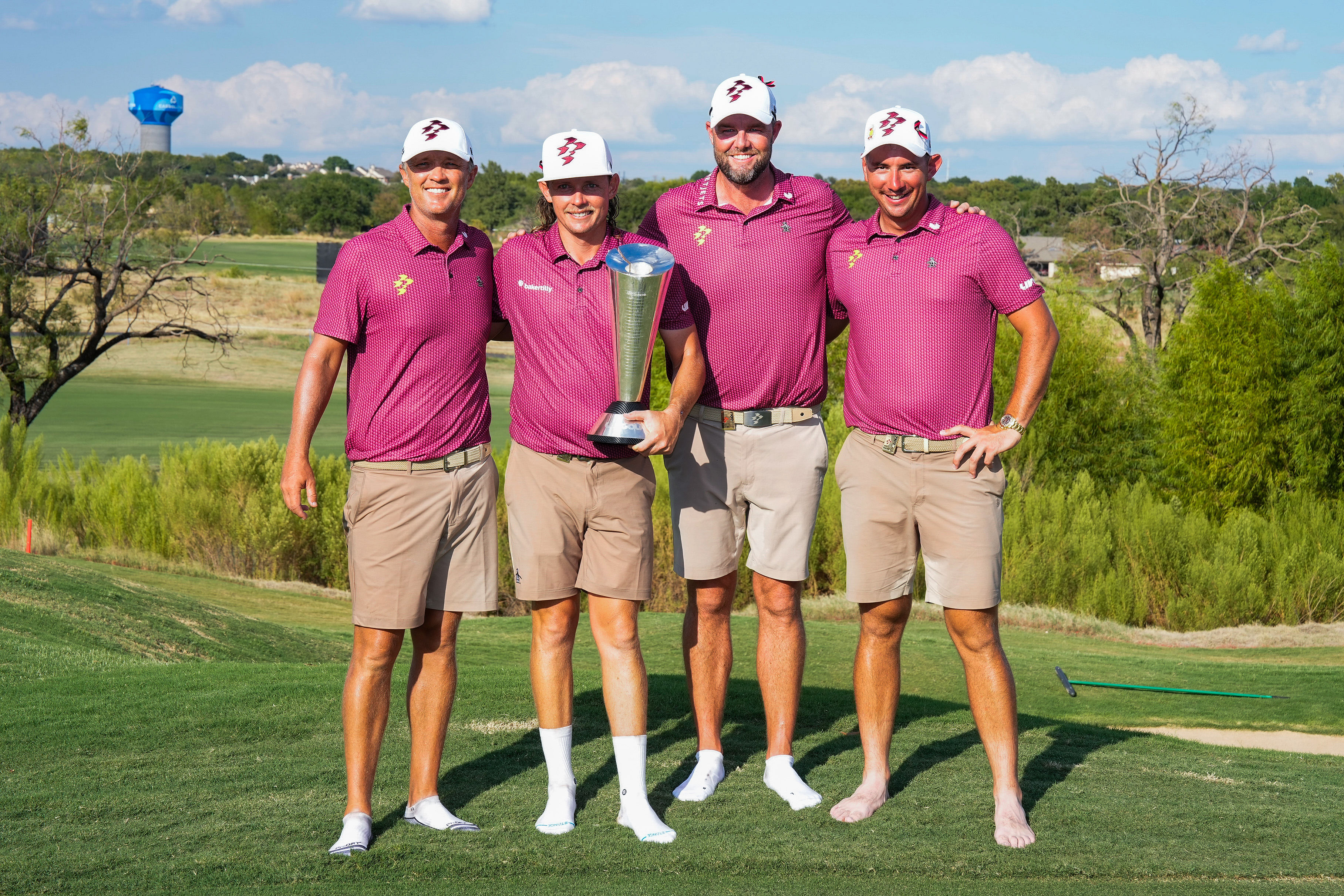 Cameron Smith with his teammates after winning the LIV Golf Dallas Team Championship - Finals - Source: Imagn