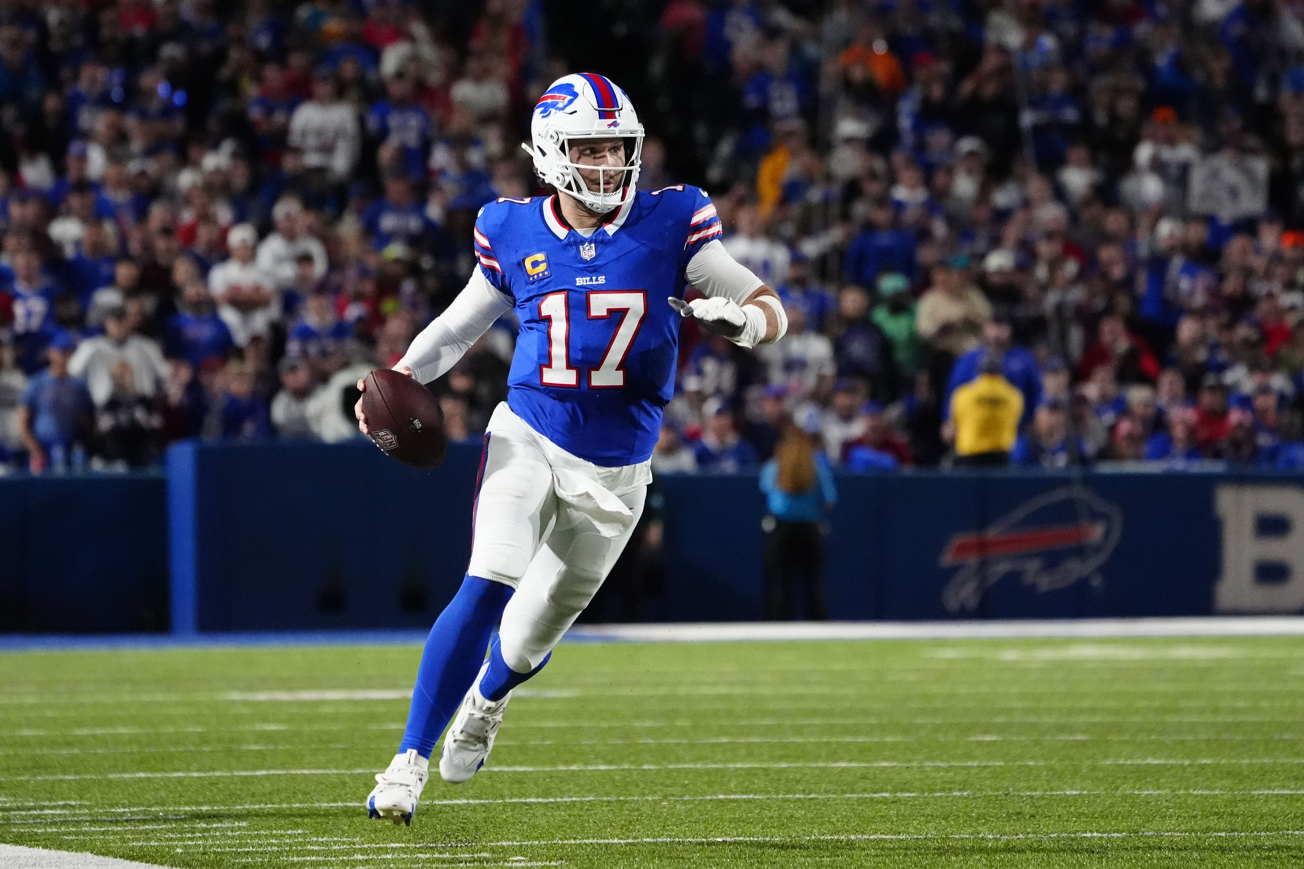 Bills QB Josh Allen - Source: Imagn