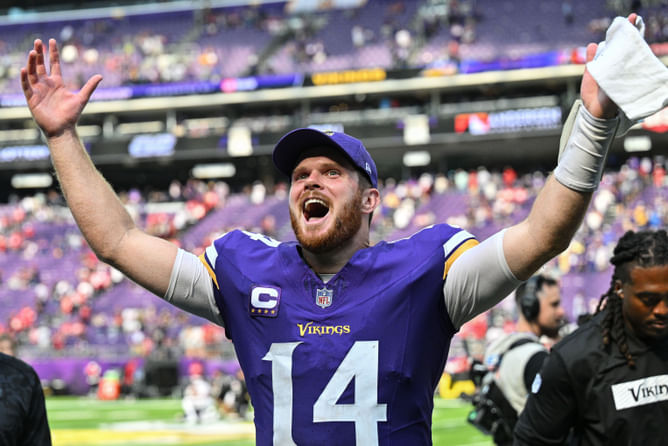 Before the NFL, Vikings QB Sam Darnold was a high school basketball star