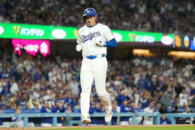 Shohei Ohtani’s record-setting streak continues as Dodger star ties Ichiro Suzuki with stolen bases