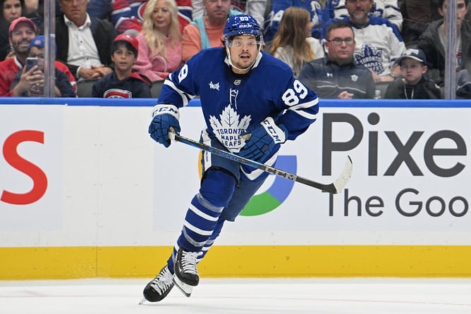 "Bonehead play by No. 89": Ex-NHLer Jordan Schmaltz weighs in on Nick Robertson's stick tug that caused William Nylander's head collision