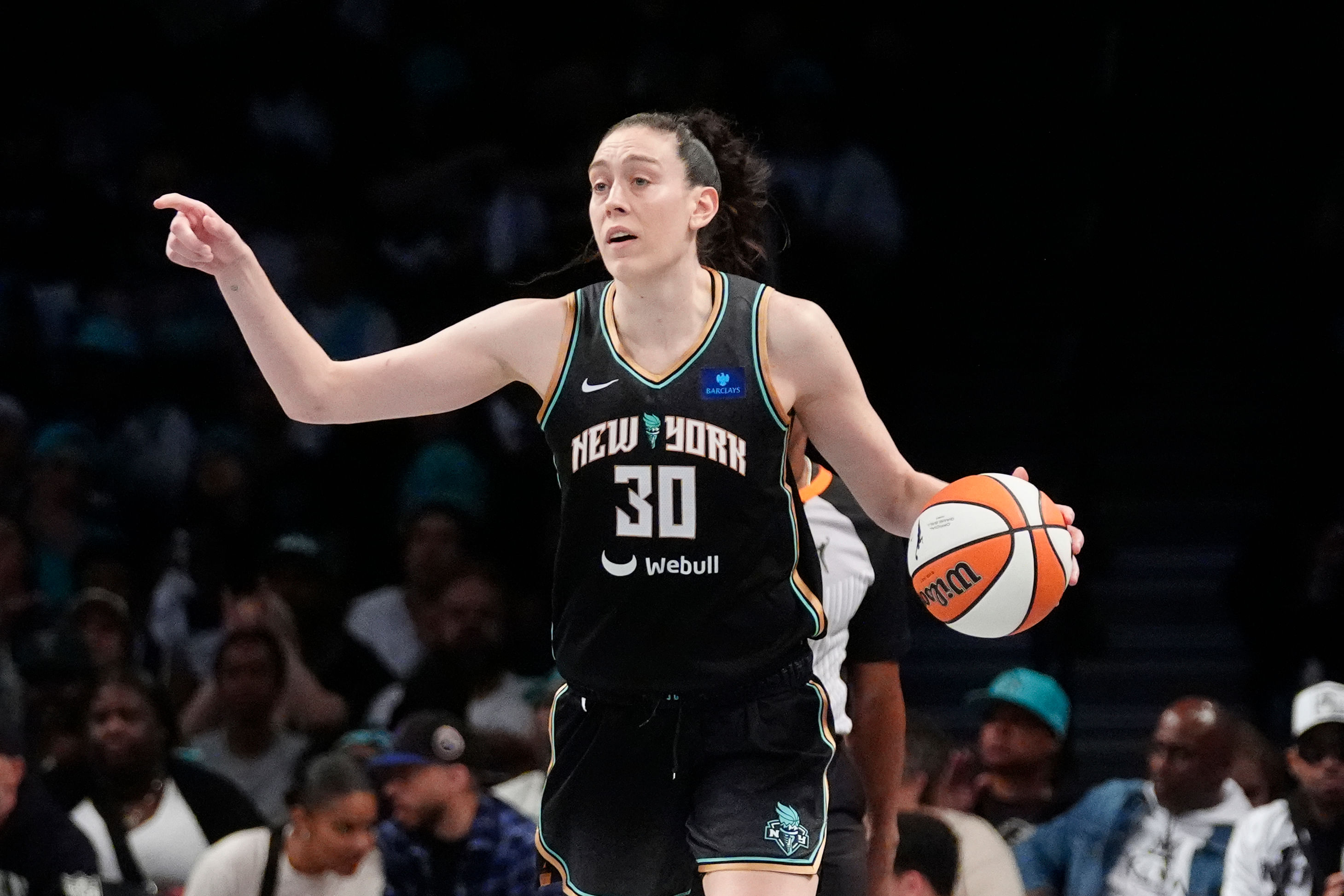 New York Liberty forward Breanna Stewart dribbles the ball against the Las Vegas Aces at Barclays Center. Photo Credit: Imagn