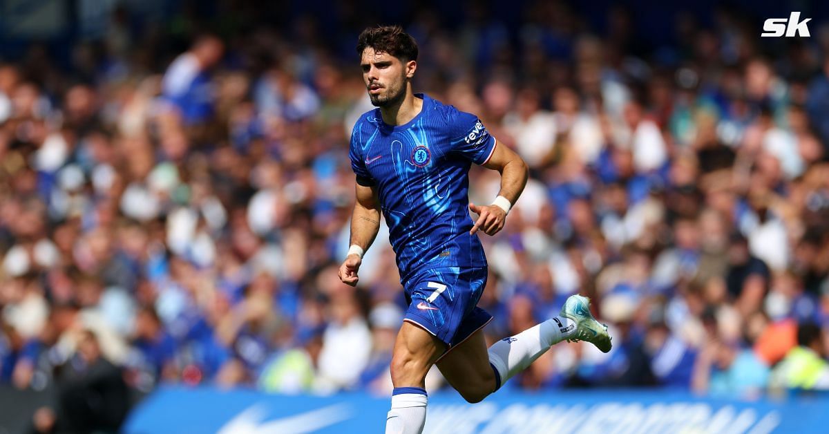 Pedro Neto scores for Chelsea against Barrow (Image via Getty)