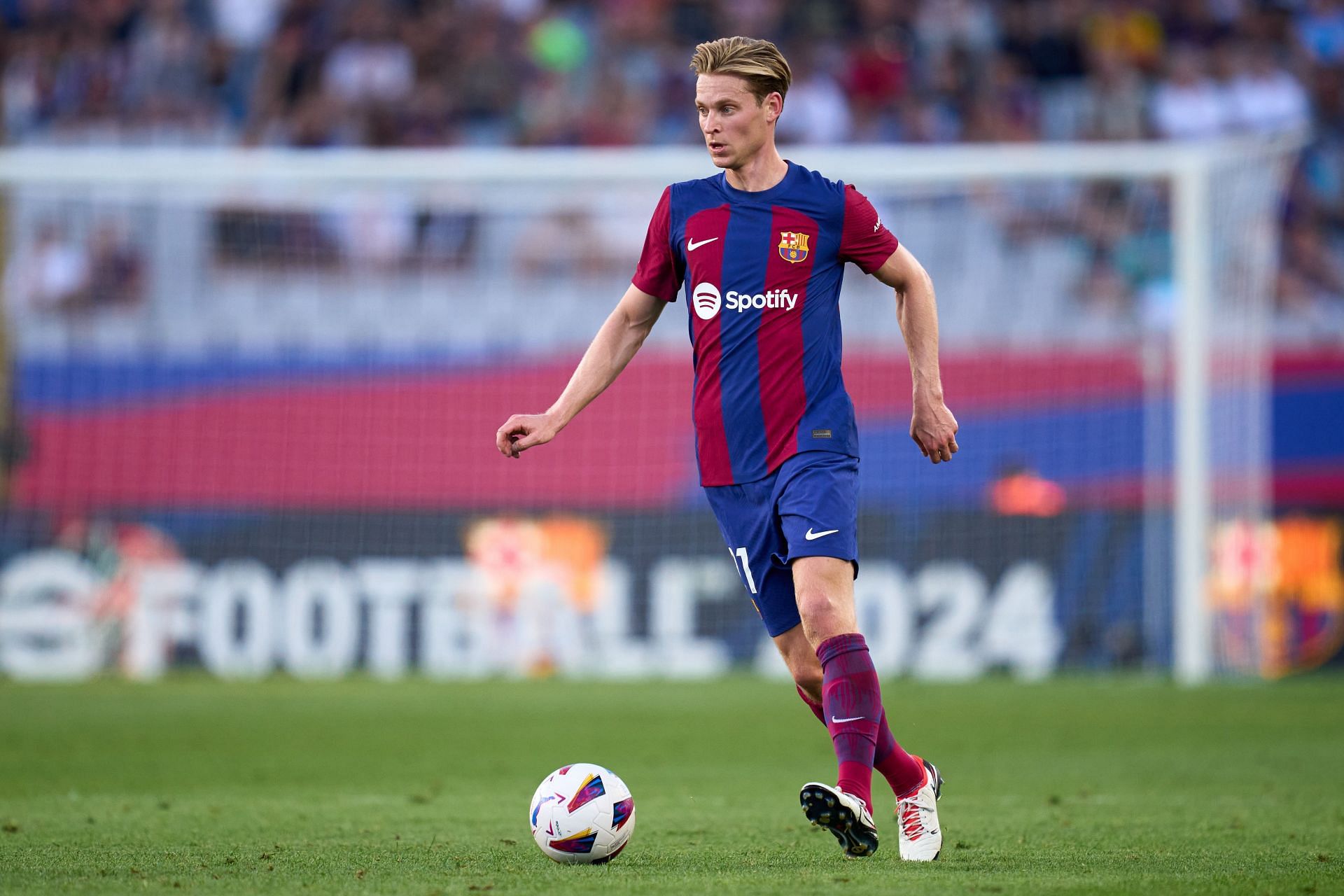 Frenkie de Jong in action for Barcelona (Image via Getty)