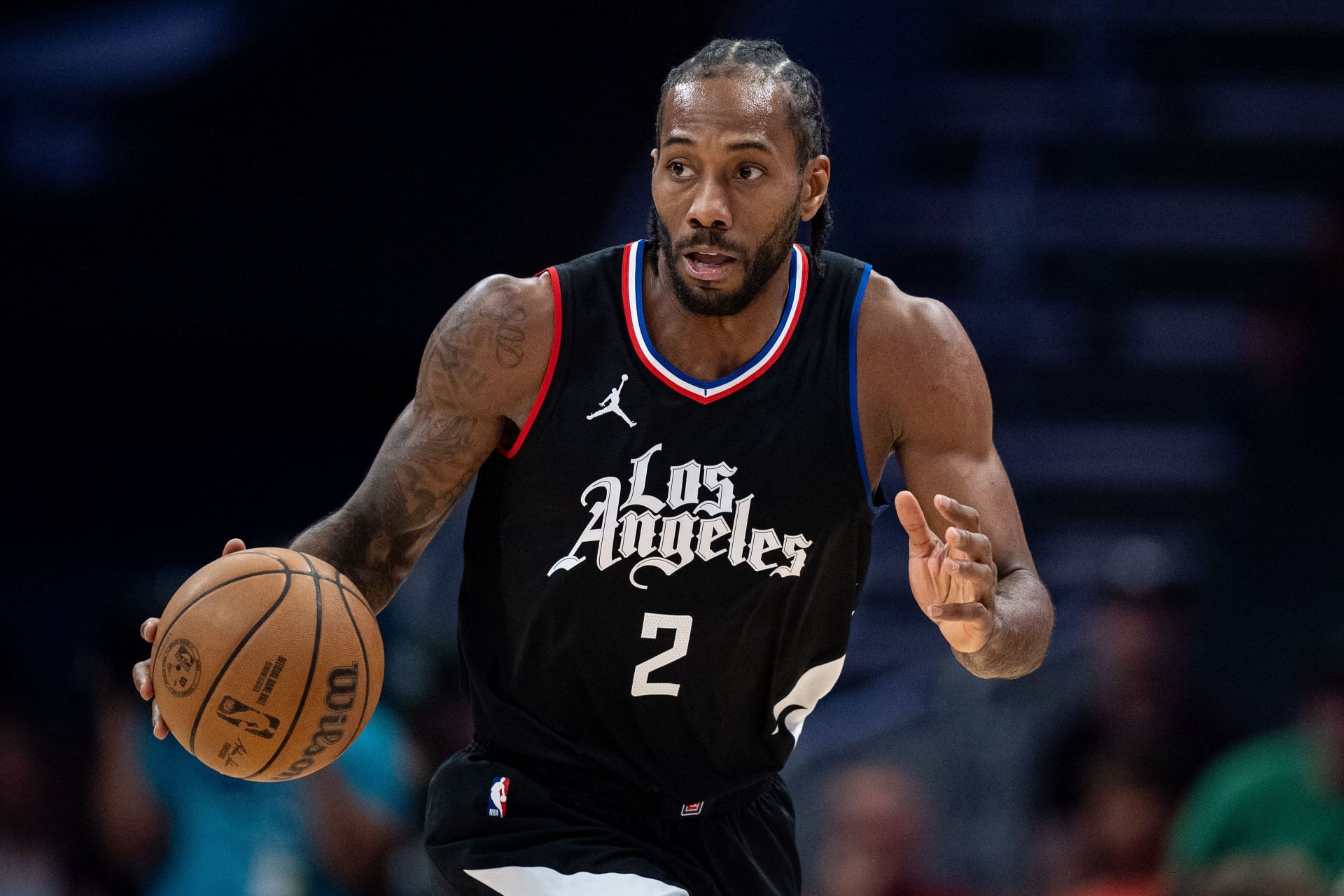 Kawhi Leonard playing for the Clippers (Image via Getty)