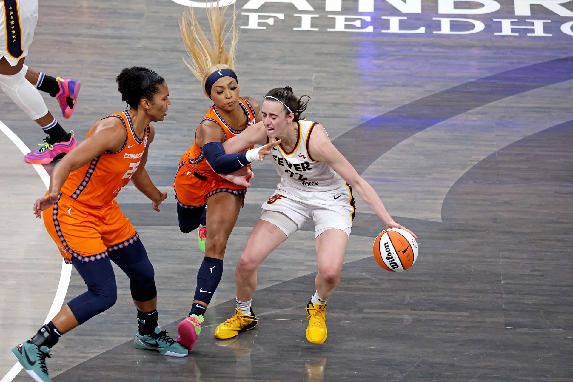 WNBA: AUG 28 Connecticut Sun at Indiana Fever - Source: Getty