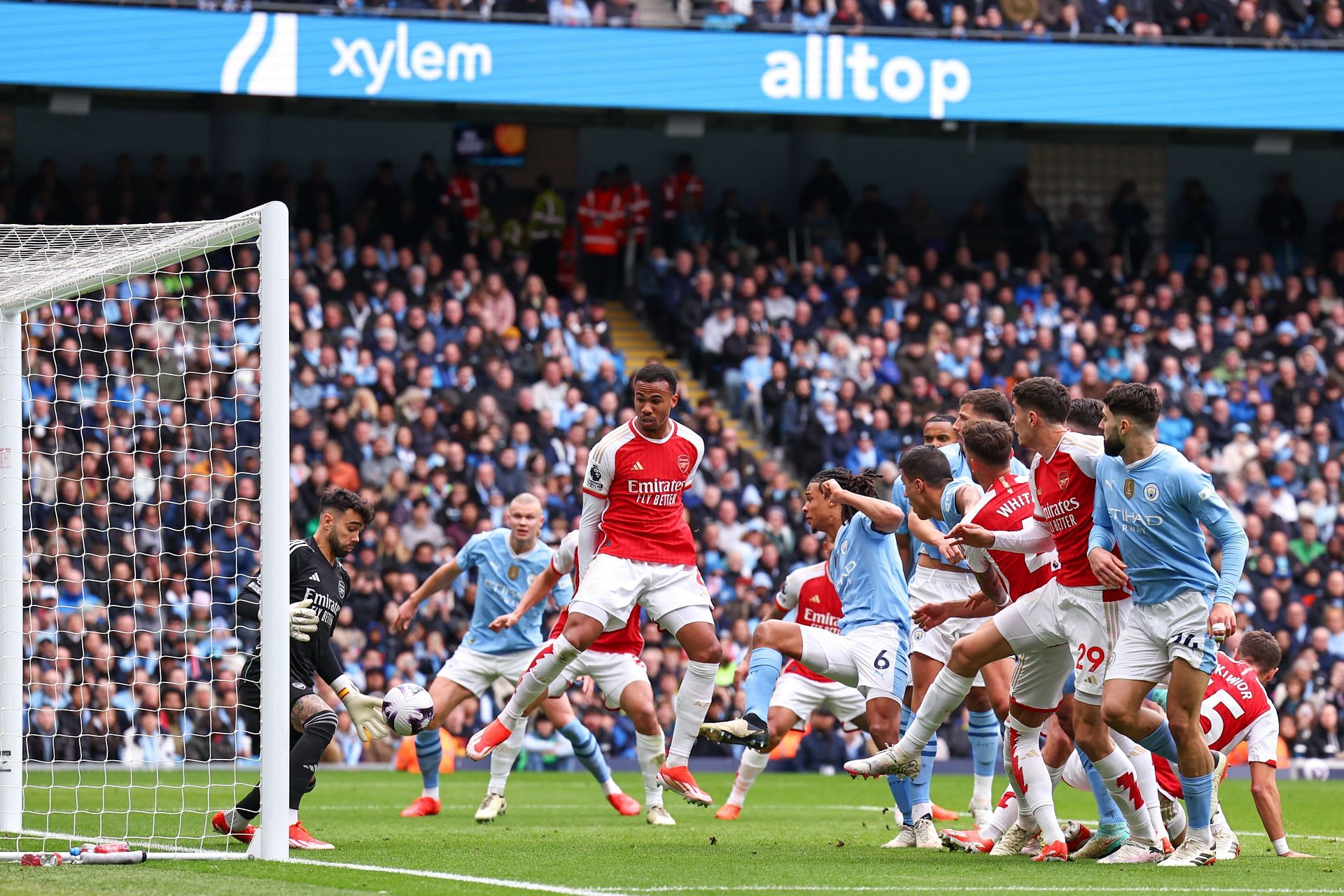 Manchester City v Arsenal FC - Premier League - Source: Getty