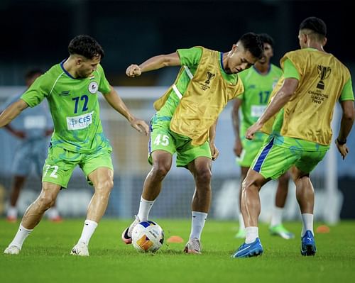 Mohun Bagan players sweat it out on match eve