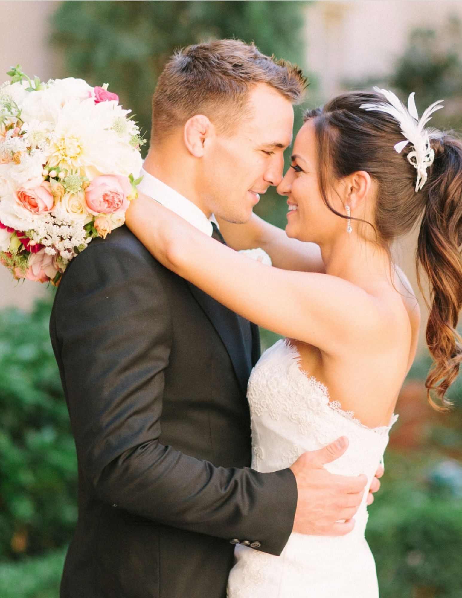 Michael Chandler (left) and his wife (right). [via @mikechandlermma on Instagram]