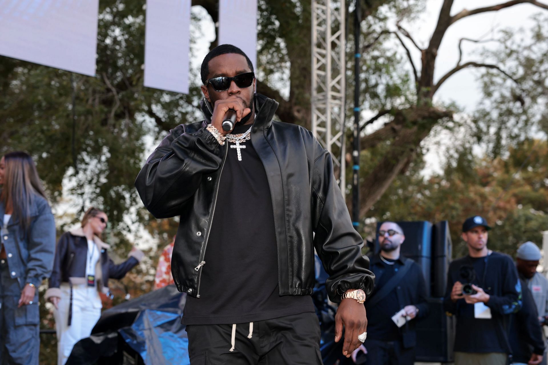 Sean &quot;Diddy&quot; Combs Fulfills $1 Million Pledge To Howard University At Howard Homecoming &ndash; Yardfest - Source: Getty