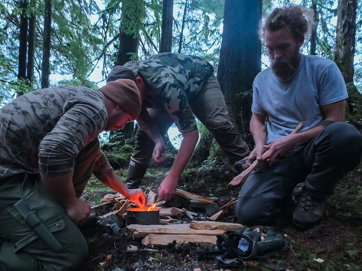 Bravo camp lighting a fire (Image via Netflix By Tudum)