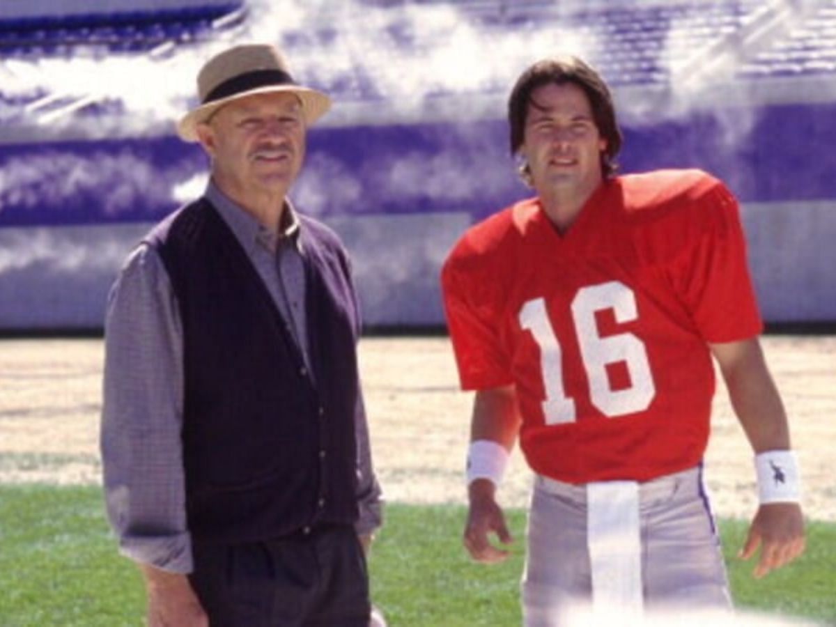 Clip from The Replacements (Image via Warner Bros.)