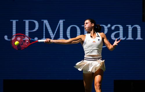 Emma Navarro in action on day 9 at the 2024 US Open (Picture: Getty)