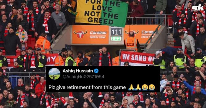 "Needs to retire", "Not even sure the Saudis would take him" - Fans react as Manchester United superstar gets hooked at half-time against Liverpool