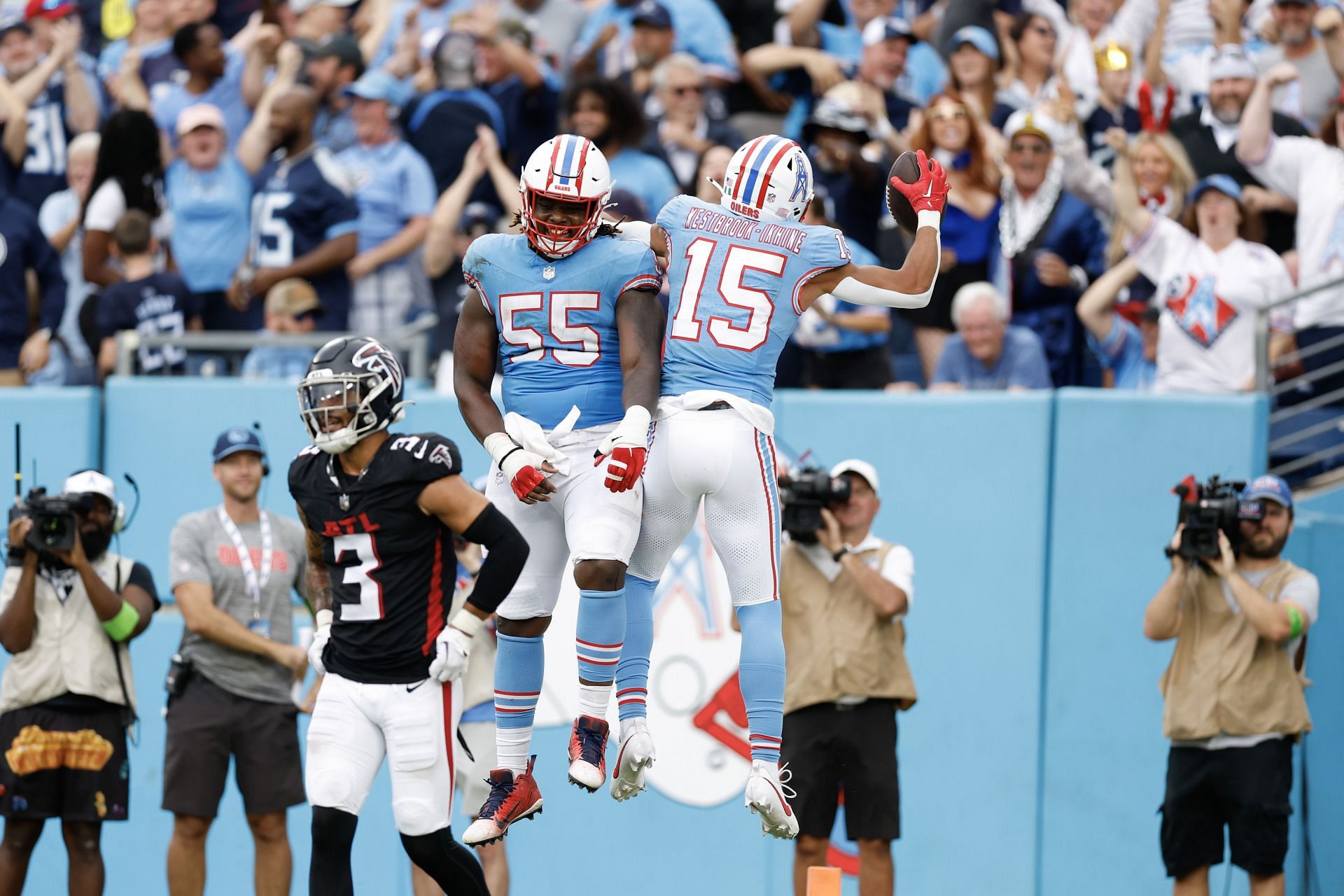 Atlanta Falcons v Tennessee Titans